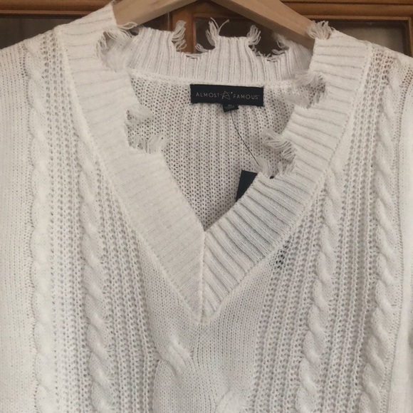 Almost Famous distressed sweater dress size Small - Picture 4 of 4